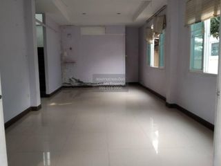 Haus zum Kauf mit 3 Zimmer in Lat Krabang, Bangkok
