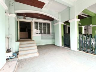 À vendre 2 chambres maison de ville à Hua Hin, Prachuap Khiri Khan
