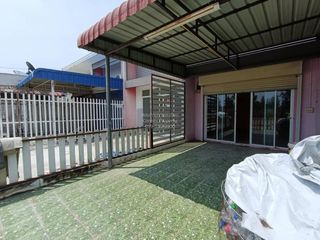À vendre 1 chambre maison de ville à Pran Buri, Prachuap Khiri Khan