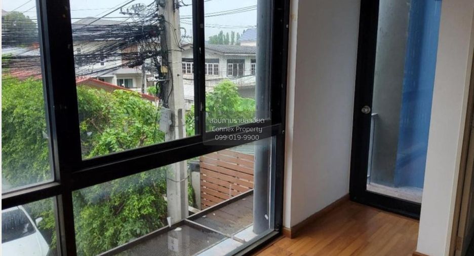 Reihenhaus zum Kauf mit 3 Zimmer in Pak Kret, Nonthaburi