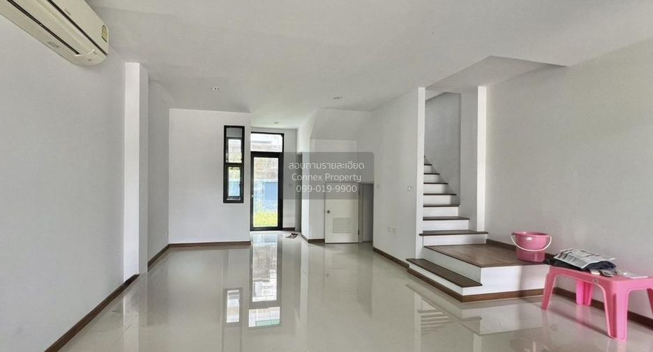 Reihenhaus zum Kauf mit 3 Zimmer in Pak Kret, Nonthaburi
