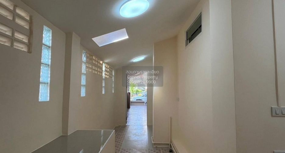 À vendre 4 chambres maison à Bang Yai, Nonthaburi
