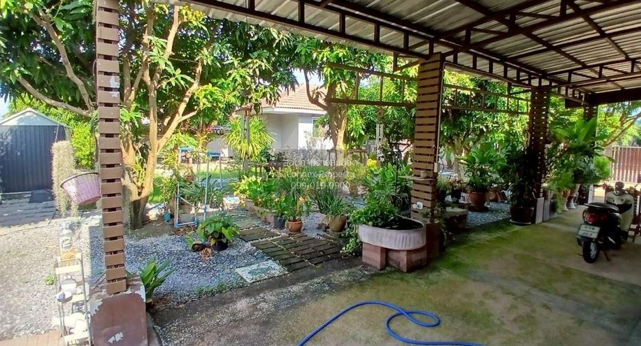 出售 3 卧室 独立屋 在 Sai Noi, Nonthaburi
