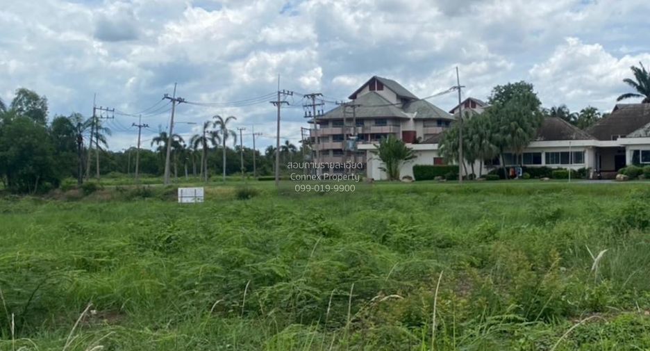 À vendre 1 chambre terrain à Ban Na, Nakhon Nayok