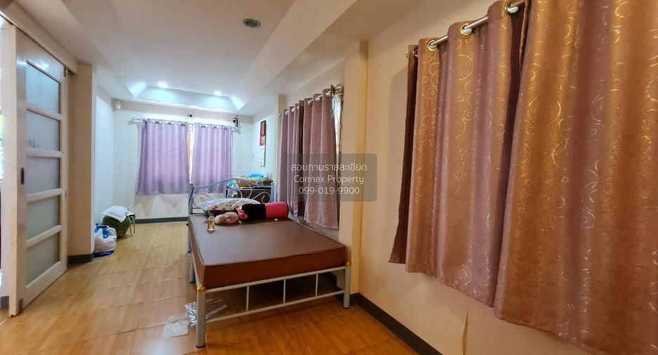 Haus zum Kauf mit 4 Zimmer in Bang Bua Thong, Nonthaburi