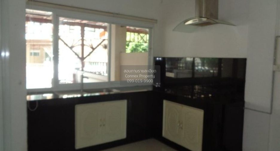 À vendre 3 chambres maison de ville à Hua Hin, Prachuap Khiri Khan