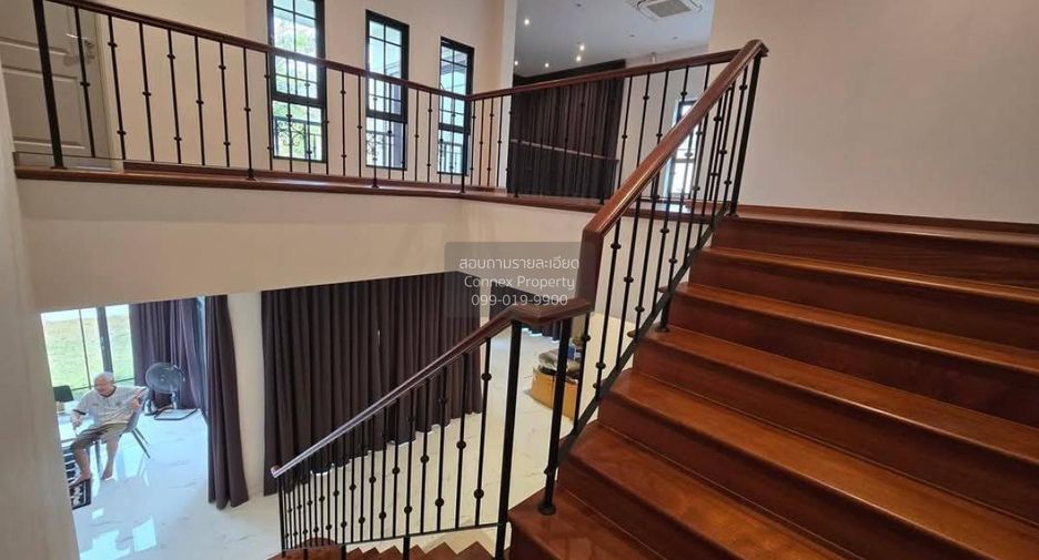 Haus zum Kauf mit 5 Zimmer in Taling Chan, Bangkok