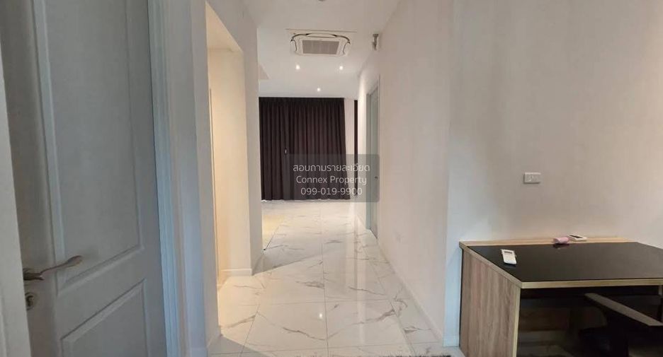 Haus zum Kauf mit 5 Zimmer in Taling Chan, Bangkok