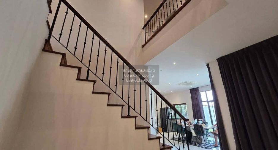 Haus zum Kauf mit 5 Zimmer in Taling Chan, Bangkok