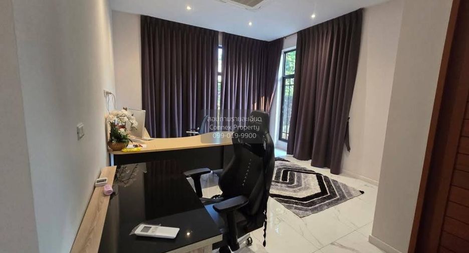 Haus zum Kauf mit 5 Zimmer in Taling Chan, Bangkok