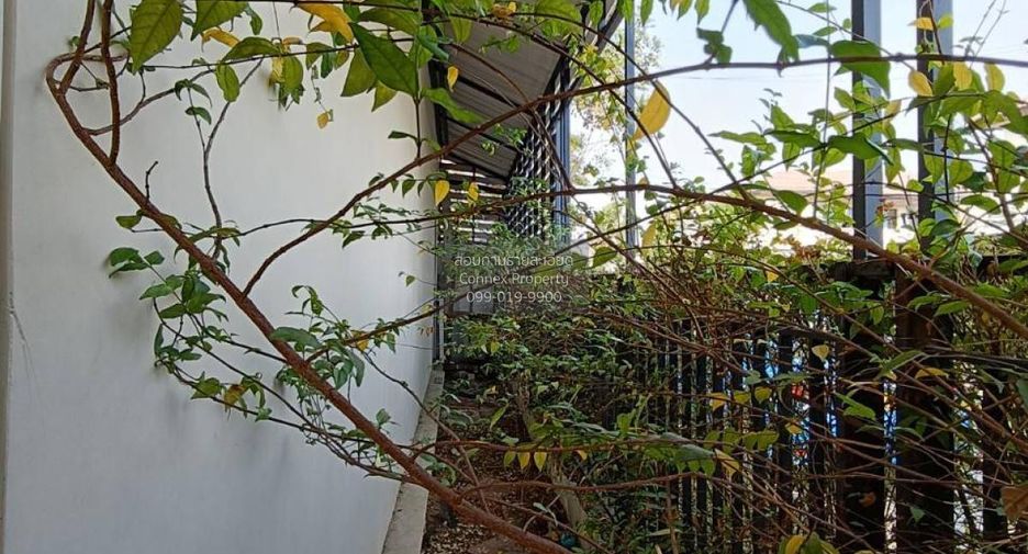 À vendre 4 chambres maison de ville à Krathum Baen, Samut Sakhon