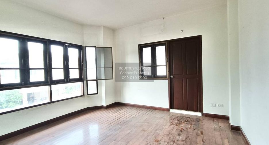 Haus zum Kauf mit 3 Zimmer in Sai Mai, Bangkok