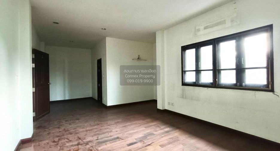 Haus zum Kauf mit 3 Zimmer in Sai Mai, Bangkok