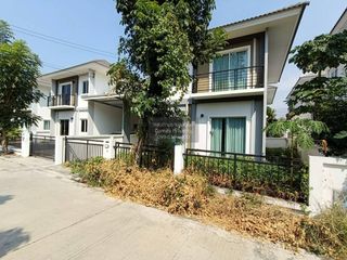 For sale 3 ベッドルーム house in Krathum Baen, Samut Sakhon