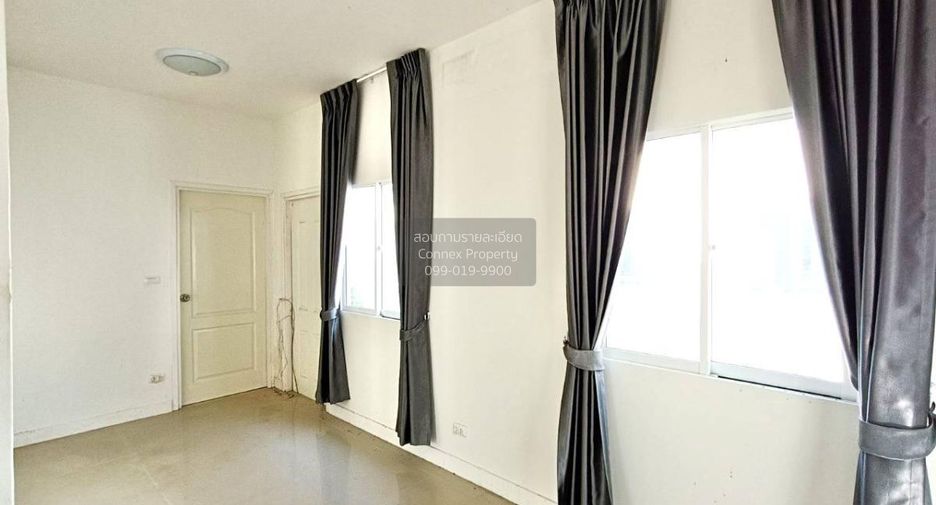 For sale 3 ベッドルーム house in Krathum Baen, Samut Sakhon