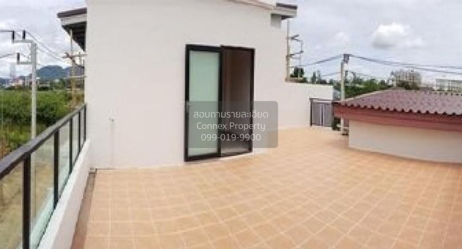 For sale 3 bedrooms townhouse in Cha Am, Phetchaburi