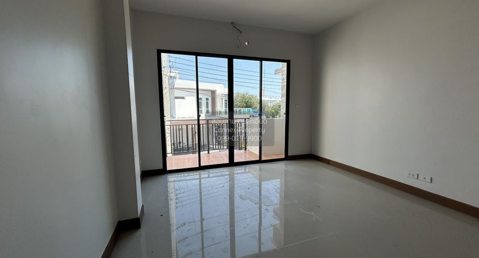 For sale 3 bedrooms townhouse in Cha Am, Phetchaburi