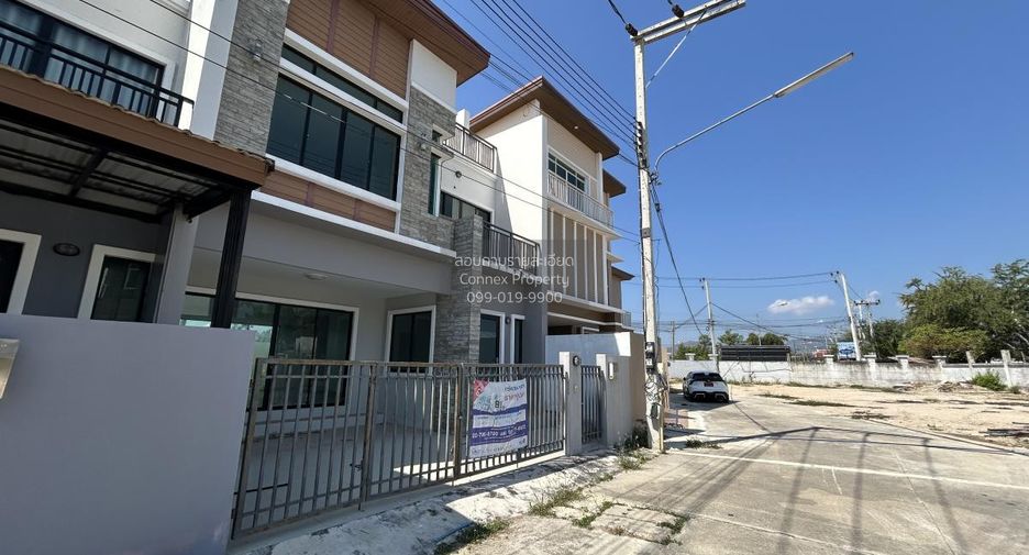 For sale 3 bedrooms townhouse in Cha Am, Phetchaburi