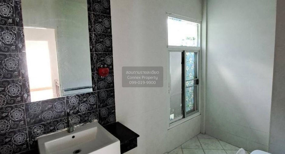 À vendre 3 chambres maison de ville à Pak Kret, Nonthaburi