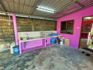 Haus zum Kauf mit 3 Zimmer in Khlong Sam Wa, Bangkok