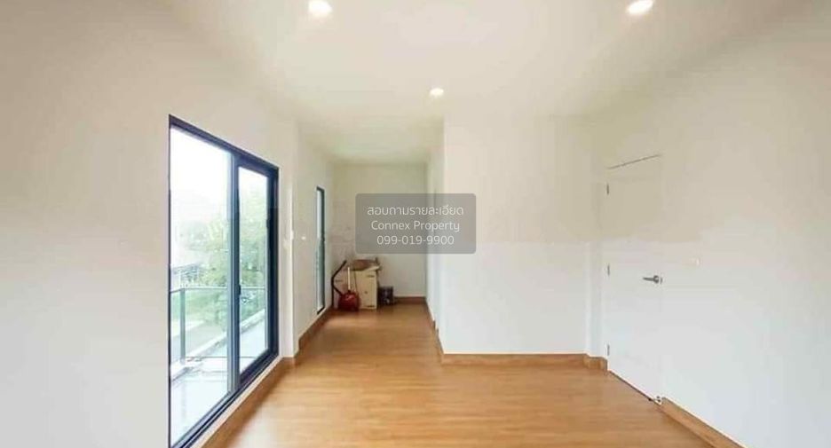 Haus zum Kauf mit 4 Zimmer in Bang Yai, Nonthaburi