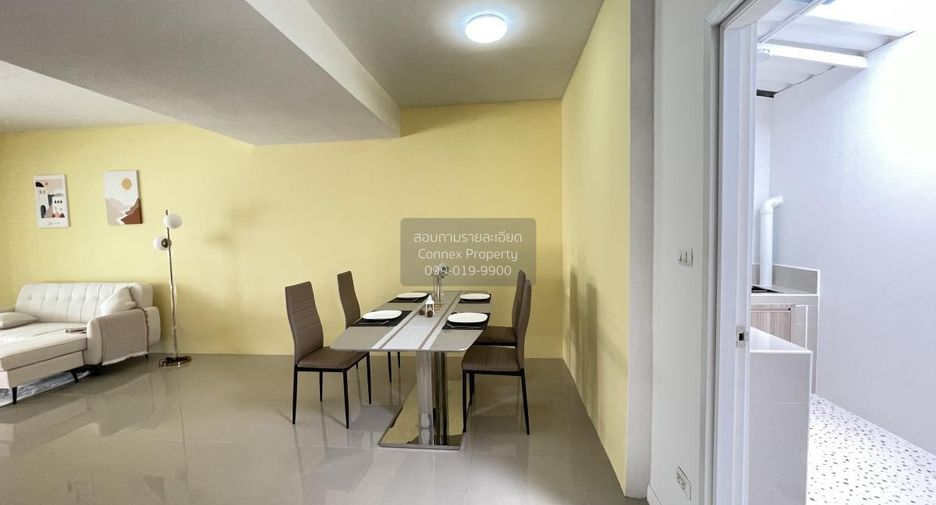 For sale 2 bedrooms townhouse in Bang Khae, Bangkok