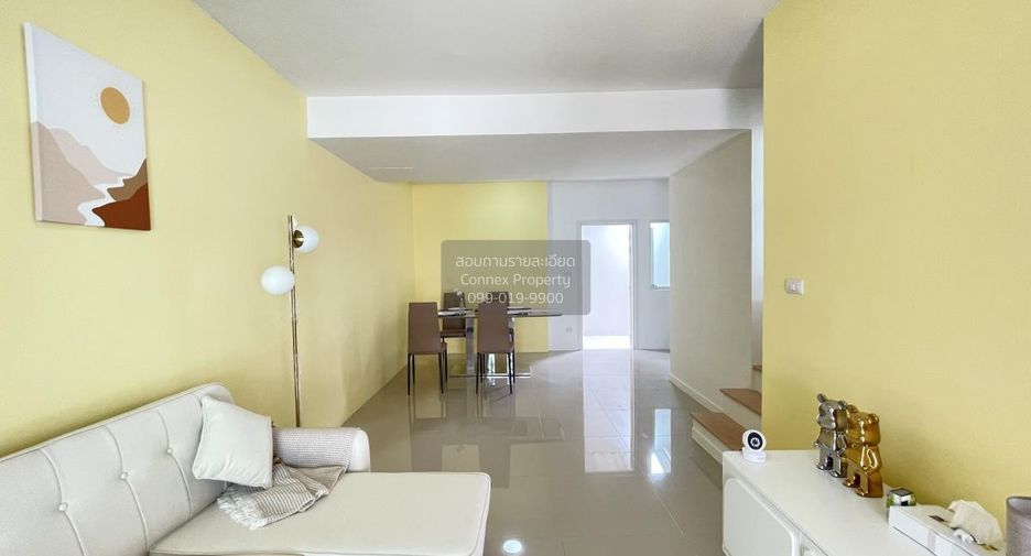 For sale 2 bedrooms townhouse in Bang Khae, Bangkok