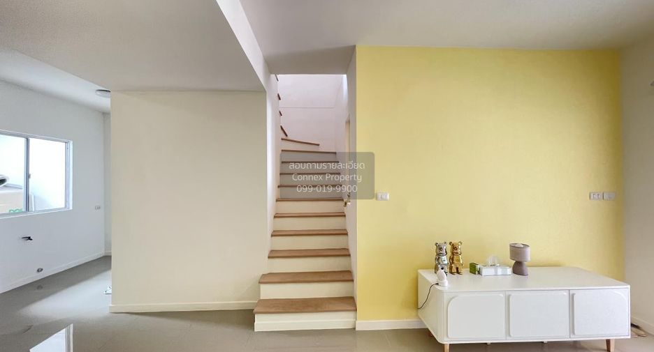 For sale 2 bedrooms townhouse in Bang Khae, Bangkok