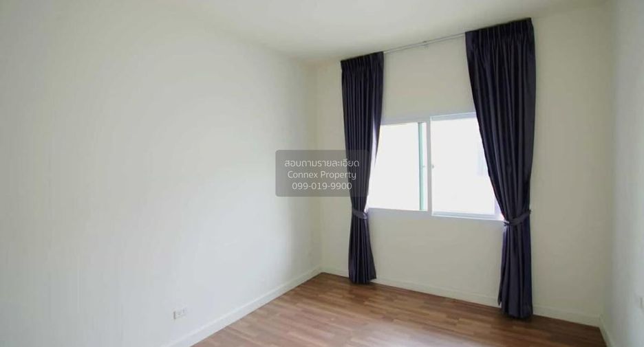 À vendre 3 chambres maison de ville à Bang Phli, Samut Prakan