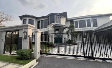 For sale 5 bedrooms house in Bang Kapi, Bangkok