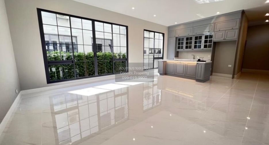 For sale 5 bedrooms house in Bang Kapi, Bangkok