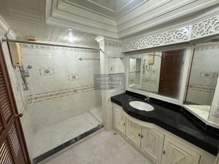 Condo en venta de 3 habitaciones en Chatuchak, Bangkok