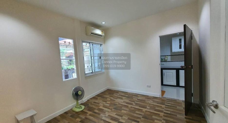 Haus zum Kauf mit 5 Zimmer in Bang Bua Thong, Nonthaburi