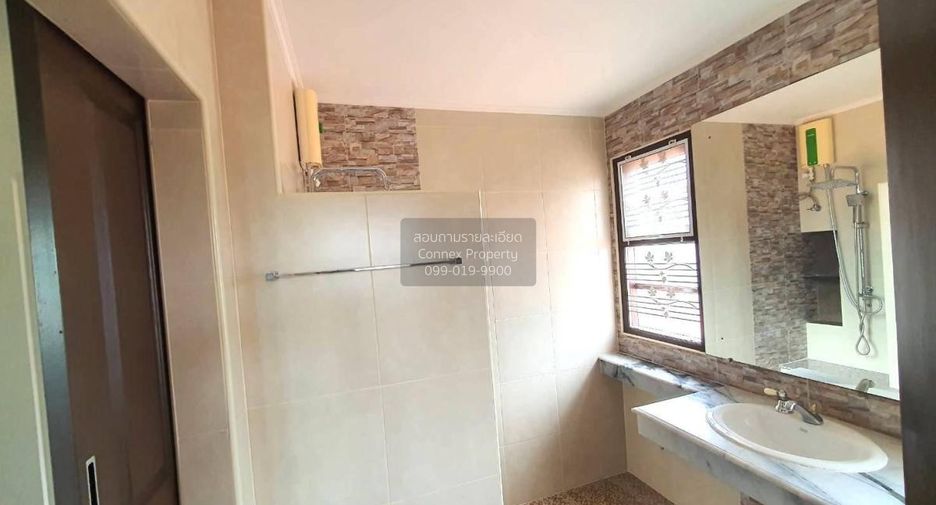Haus zum Kauf mit 5 Zimmer in Bang Bua Thong, Nonthaburi