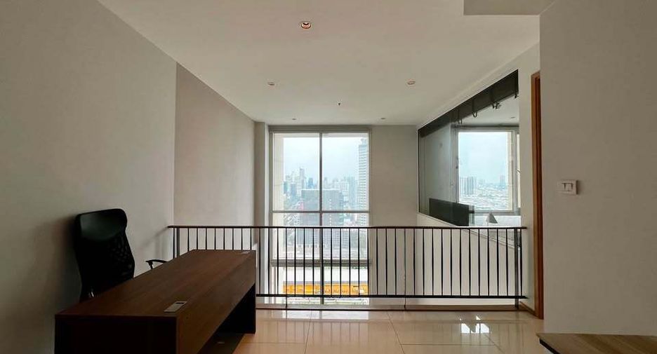 For rent 2 bedrooms condo in Sathon, Bangkok