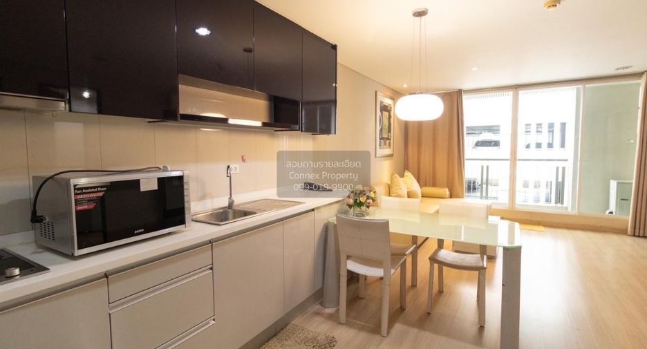Wohnung zur Miete mit 2 Zimmer in Pathum Wan, Bangkok
