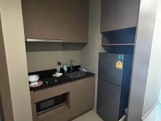 For rent studio condo in Phaya Thai, Bangkok