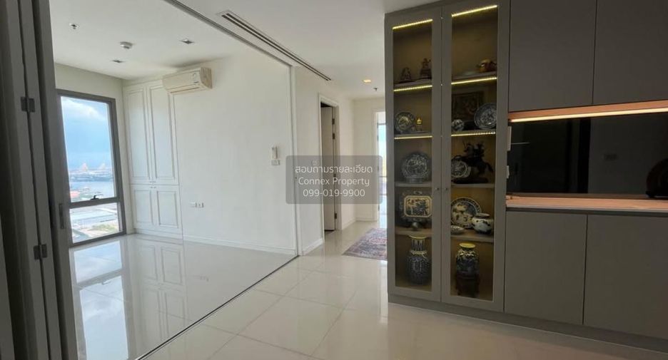 À louer 2 chambres condo à Yan Nawa, Bangkok