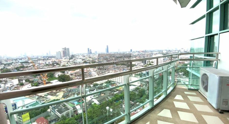 For rent 3 bedrooms condo in Bang Kho Laem, Bangkok