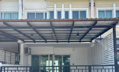 For rent 3 bedrooms townhouse in Mueang Samut Prakan, Samut Prakan