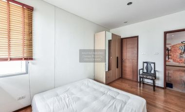 Wohnung zur Miete mit 2 Zimmer in Khlong San, Bangkok