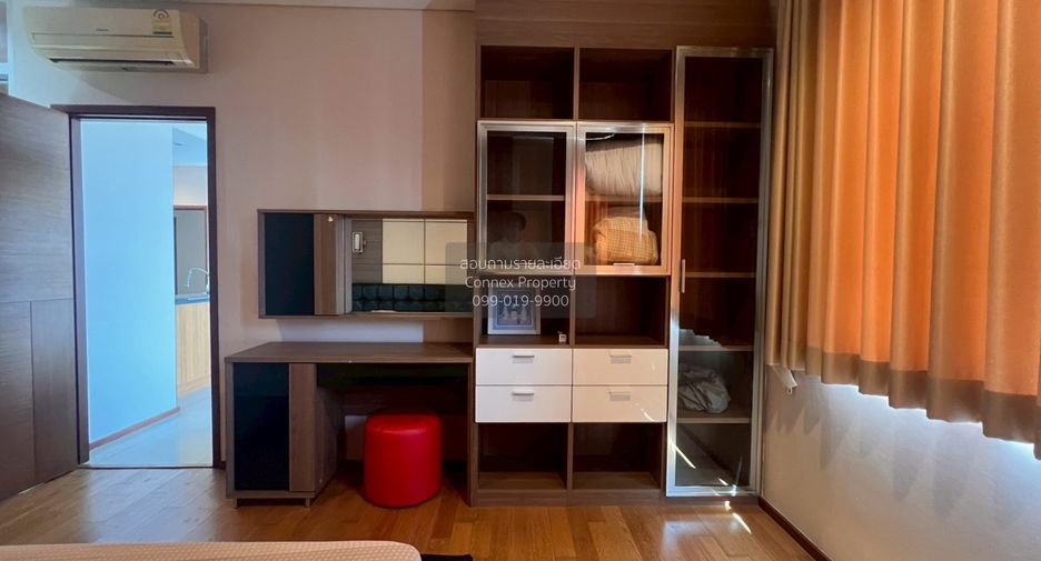 Condo en alquiler de 1 habitaciones en Khlong San, Bangkok