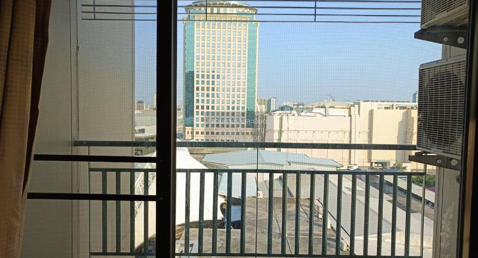 For rent 2 bedrooms condo in Bangkok Noi, Bangkok