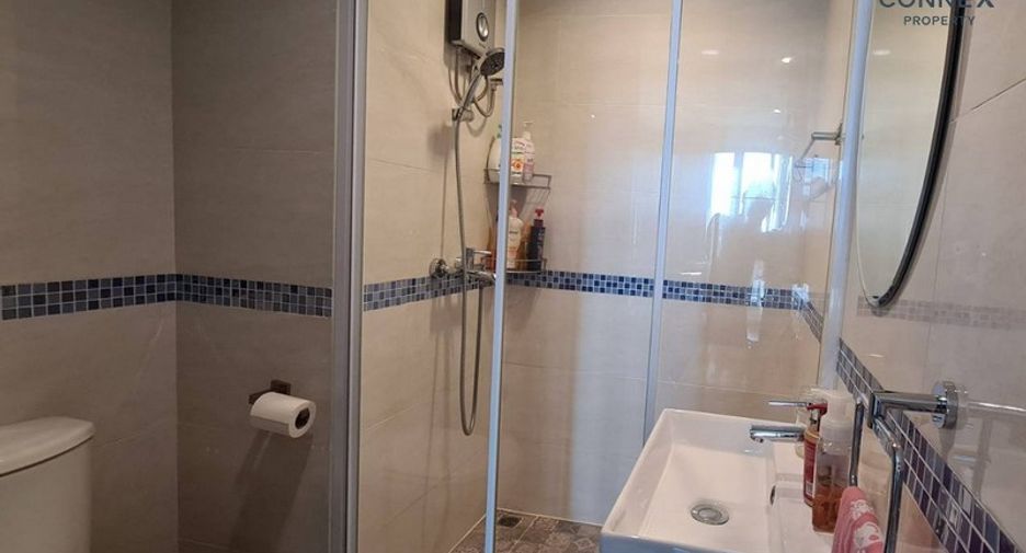 For rent 2 bedrooms condo in Sathon, Bangkok
