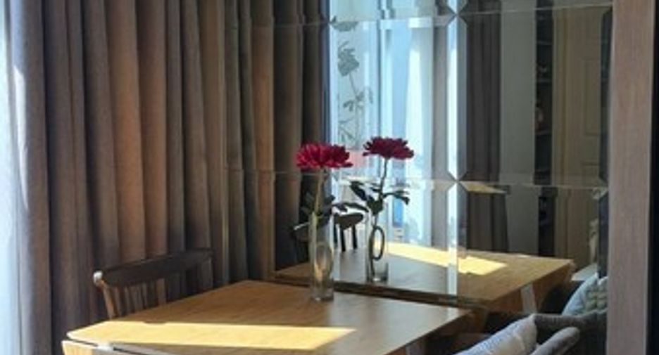 For rent 2 bedrooms condo in Sathon, Bangkok