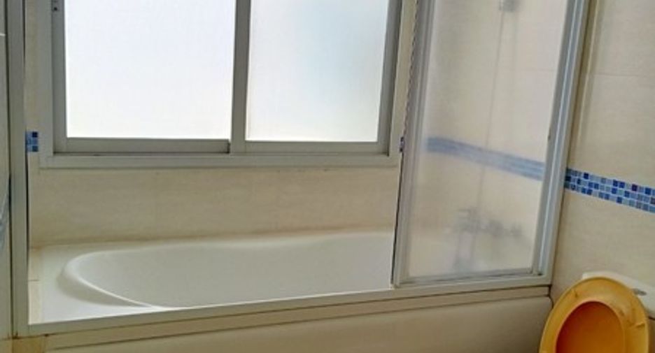 For rent 2 bedrooms condo in Sathon, Bangkok