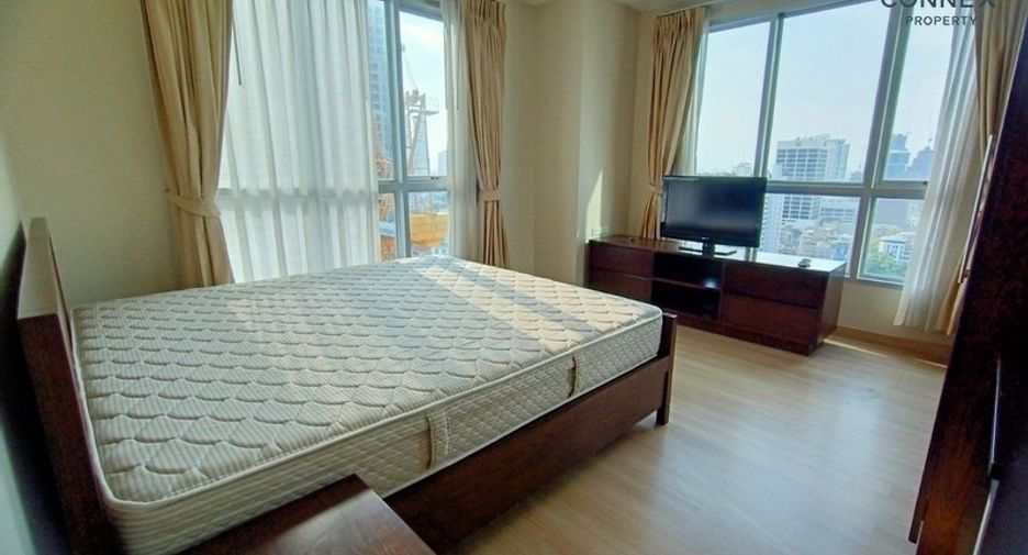 For rent 2 bedrooms condo in Sathon, Bangkok