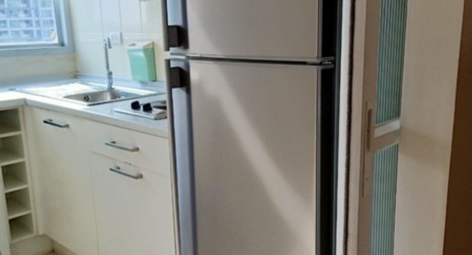 For rent 2 bedrooms condo in Sathon, Bangkok