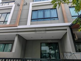 For rent 4 bedrooms townhouse in Bang Khen, Bangkok