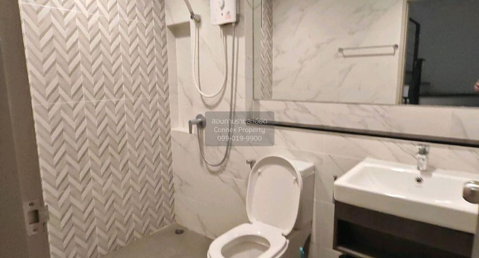 For rent 4 bedrooms townhouse in Bang Khen, Bangkok